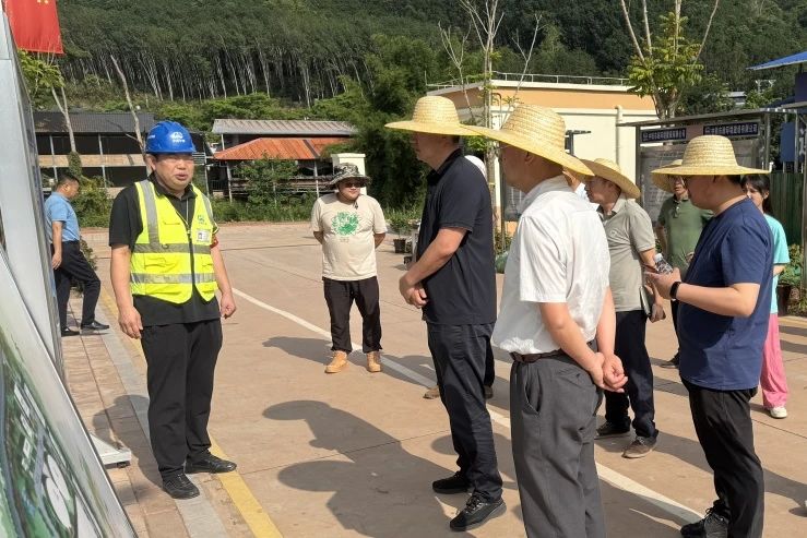 1752484982842386.jpg 云南省住房城鄉建設廳村鎮建設處處長馬望一行到磨憨項目調研.jpg